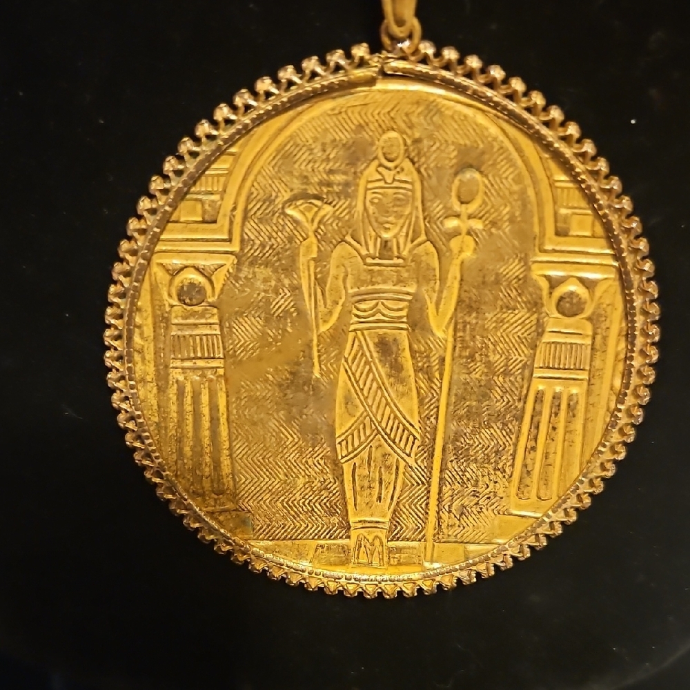 Miriam Haskell Gold Medallion Necklace - Picture 4 of 7